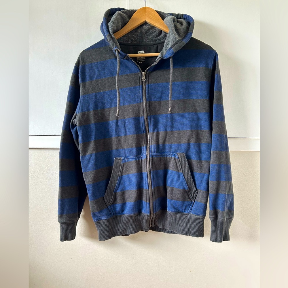 Route 66 Men's Blue and Gray Zip-Up Sweater